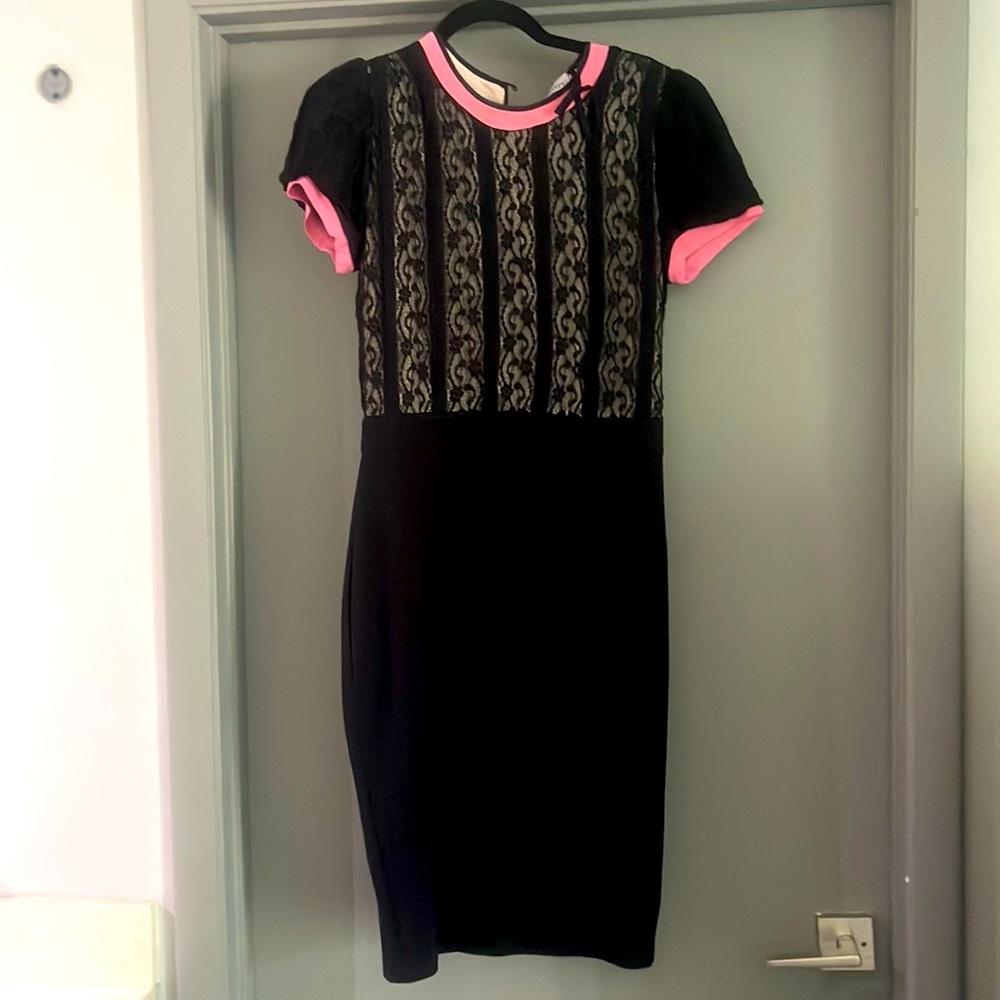 Worn once lace pink accent Red Valentino